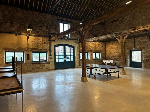 Demeure historique PRECY-SOUS-THIL composée de 15 pièces (390 m²) et 950 m² de dépendances