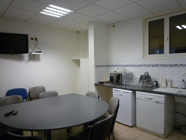 Dpt Aisne (02), LA CROIX SUR OURCQ à vendre ensemble immobilier professionnel 1170 m2 ateliers et bureaux sur 3000 m2 de terrain