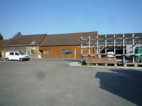 Dpt Aisne (02), LA CROIX SUR OURCQ à vendre ensemble immobilier professionnel 1170 m2 ateliers et bureaux sur 3000 m2 de terrain