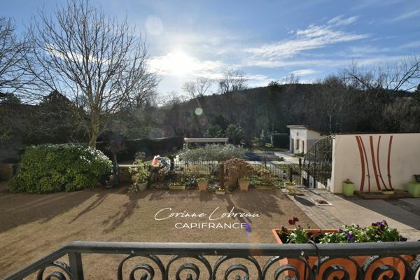 Propriété à vendre 14 pièces à LA ROCHE VINEUSE