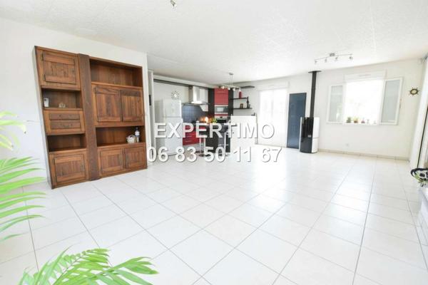 Réaumont (38140) VILLA FAMILIALE AVEC PISCINE, ESPACES GÉNÉREUX ET CADRE VERDOYANT