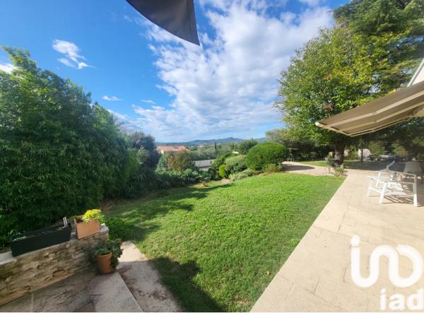 House for sale 5 rooms 166 m² Alès