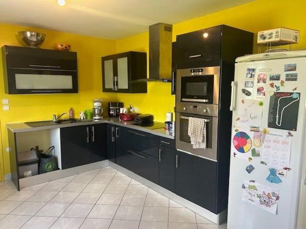 A 20min Evreux ,15 minutes D'Anet , Maison Familiale de 102m²
