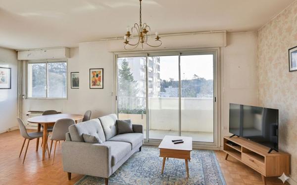 Appartement à vendre    3 pièces • 72,50 m2 Oullins