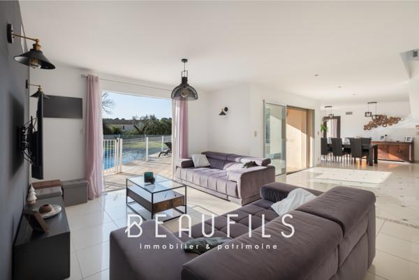 Nîmes (30000) Caveirac - Propriété d’exception de 231m² au calme absolu sans vis-à-vis aux portes de Nîmes