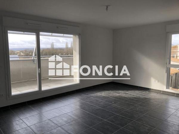 Location Studio 36.1 m² - 10 RUE DE LA HALLE AUX CUIRS Dijon 21000