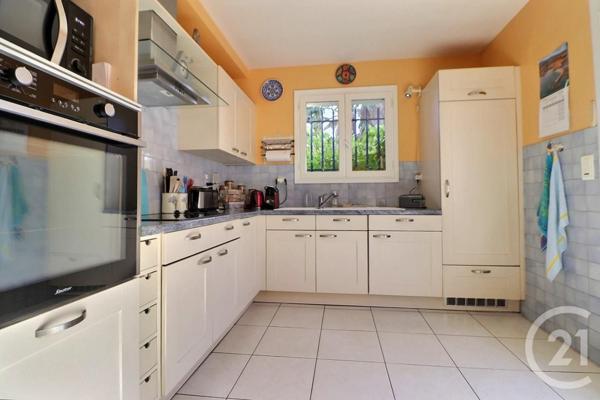 Maison à vendre  6 pièces - 156,10 m2 ST RAPHAEL - 83