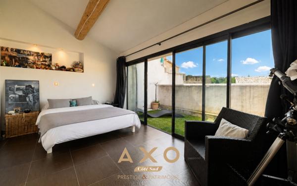 LAMBESC - MAISON - 250m² - 3 CHAMBRES - PISCINE - 750 000 €