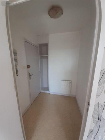 Appartement à louer à Vitré en Ille-et-Vilaine (35500), ref : 35131-88   
Centre ville