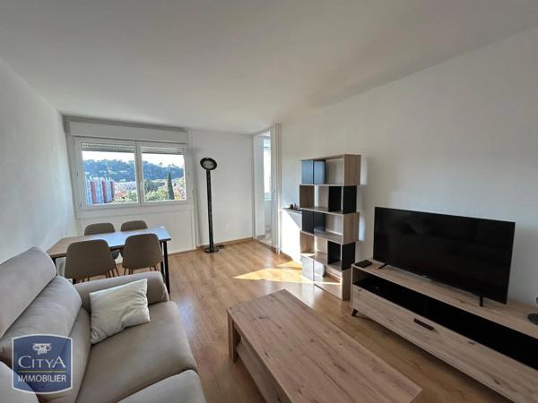 Appartement à louer 2 pièces 55m²