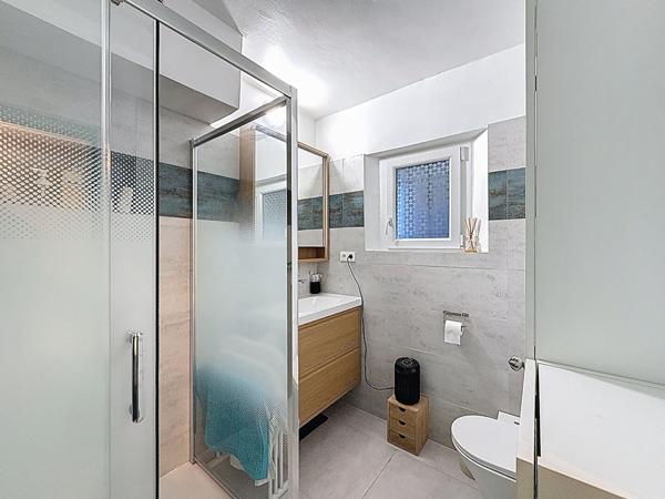 En Exclusivité- Rez-de-villa Magagnosc 4 pièce(s) 119 m2, 2 chambres + possible d'en faire une troisième, 580 m2 de jardin privatif, calme absolu, proche des commodités