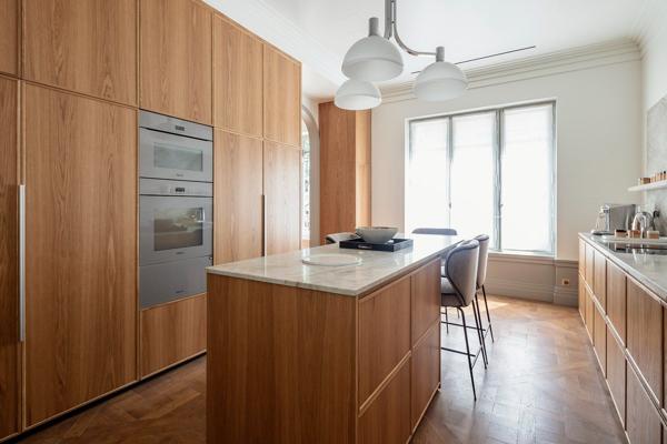 Vente Hôtel particulier Paris 6 13 Pièces 389.9 m²