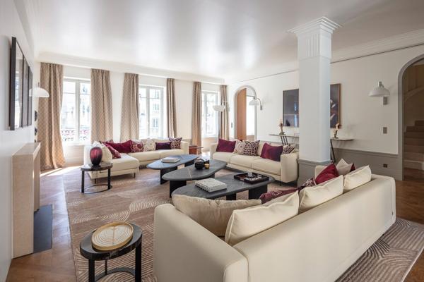 Vente Hôtel particulier Paris 6 13 Pièces 389.9 m²