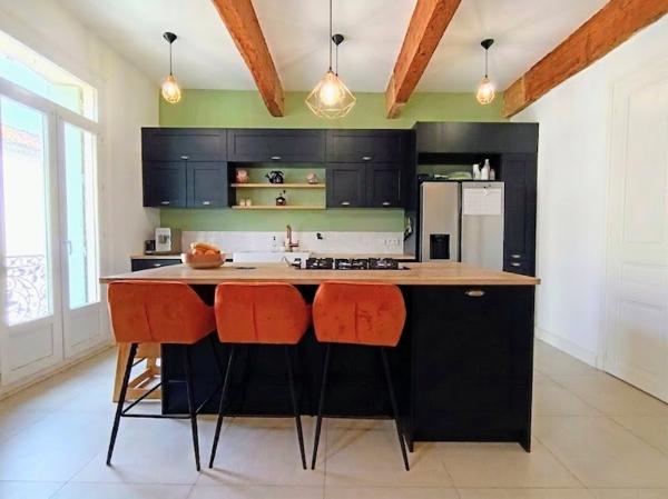 Maison vigneronne 178 m² rénovée, terrasse XXL sud, garage 134 m²