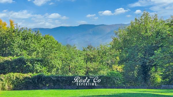 Saignon (84400) Maison en pierre avec 4 chambres, piscine, pool house, garage et vue dégagée