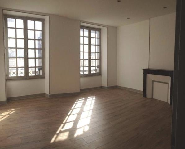 Appartement à louer 1 pièce 37.58m²