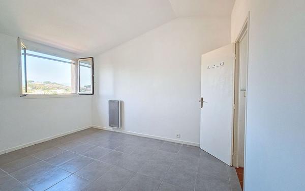 Maison à vendre    3 pièces • 83,09 m2 Antibes