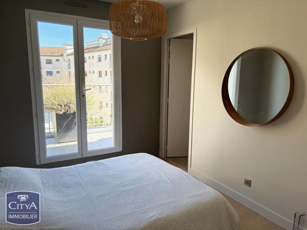 Appartement à vendre 3 pièces 91.1m² Poitiers (86000)