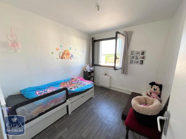 Appartement à louer 5 pièces 99.87m²