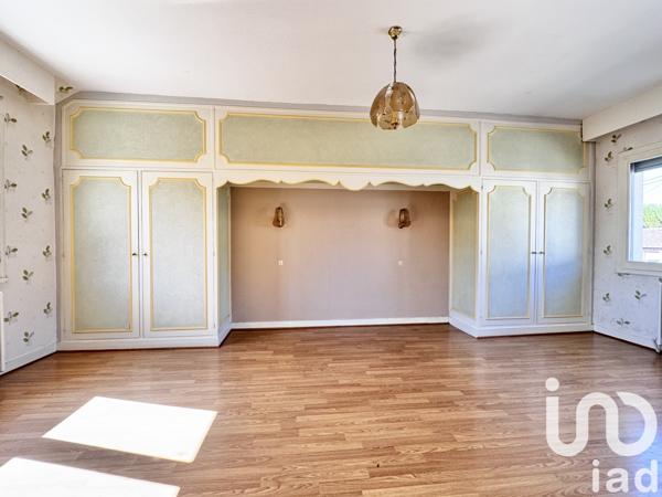 House for sale 4 rooms 121 m² Beauvais