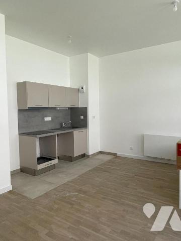 INTRA MUROS 3 PIECES NEUF AVEC UN PARKING