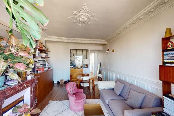 2 pièces avec BALCON et vue très dégagée !