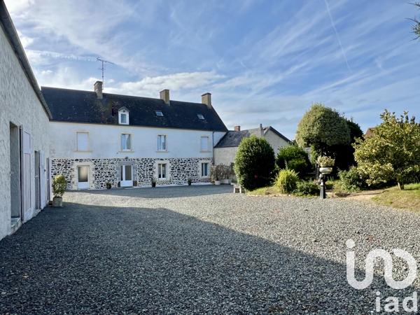 Maison à vendre 10 pièces 224 m² Saint-Sauveur-Villages