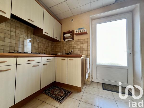 Maison à vendre 10 pièces 224 m² Saint-Sauveur-Villages