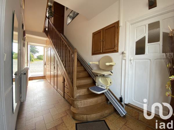Maison à vendre 10 pièces 224 m² Saint-Sauveur-Villages