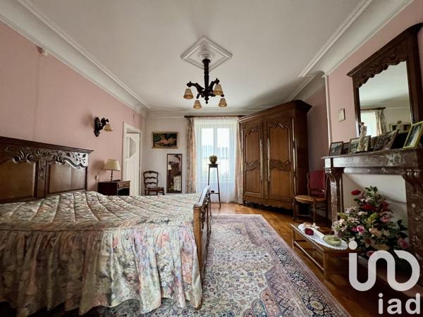 Maison à vendre 10 pièces 224 m² Saint-Sauveur-Villages