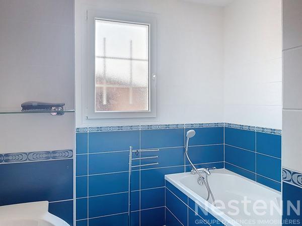 Superbe Maison a Vendre au Gua  avec sa piscine, ses 5 chambres et sa piscine.