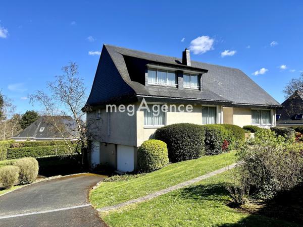 Maison à BOUCHEMAINE, 49080 - 10 pièces 265m²
