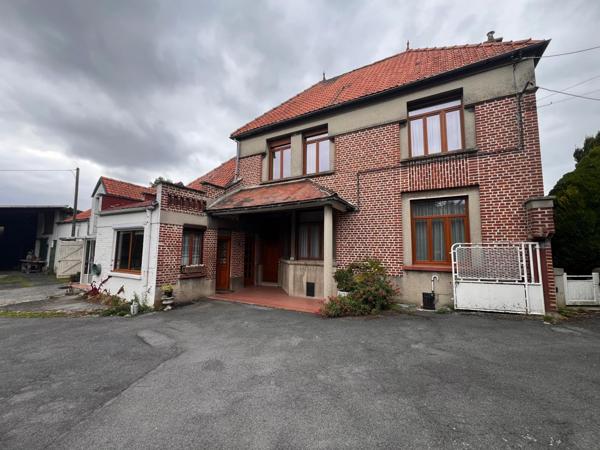 Habitation et développement foncier / hangar / granges