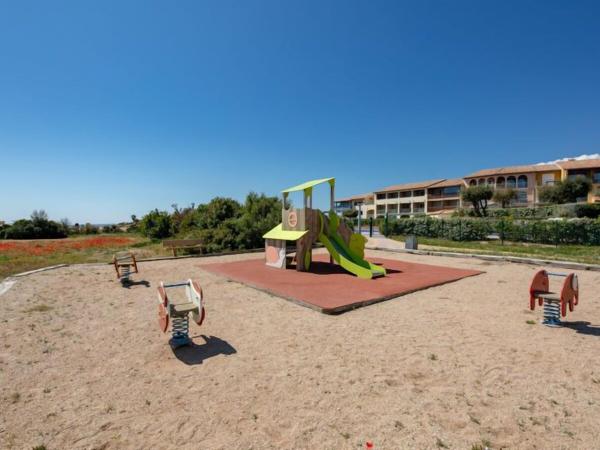 Les Issambres , Charmant T3 en rez-de-jardin avec terrasse et jardin privatif