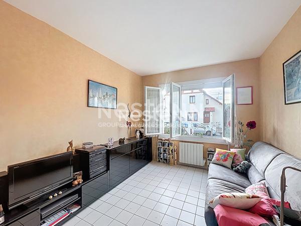 Maison avec jardin secteur Gare de Dreux, 2 chambres, proche écoles, commodités