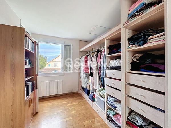 Maison avec jardin secteur Gare de Dreux, 2 chambres, proche écoles, commodités