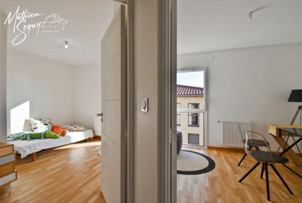 Découvrez cet appartement Neuf – Chic, Confortable et Lumineux