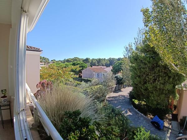 Appartement T4 de 78,81m² avec terrasse, loggia, garage et PK