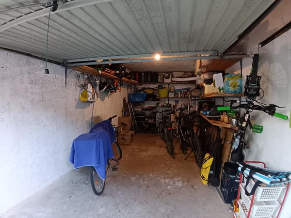 Appartement T4 de 78,81m² avec terrasse, loggia, garage et PK