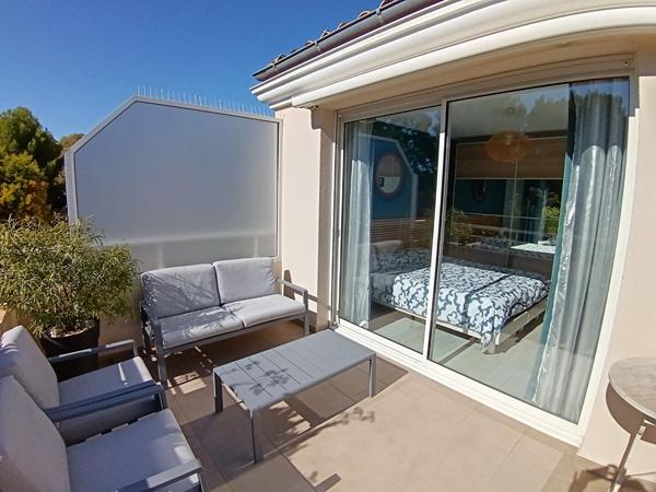 Appartement T4 de 78,81m² avec terrasse, loggia, garage et PK