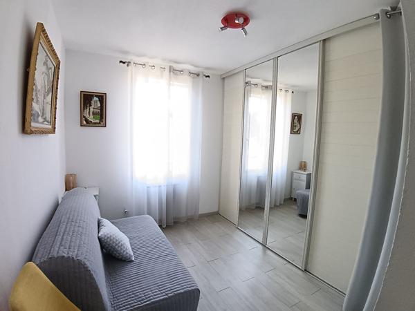 Appartement T4 de 78,81m² avec terrasse, loggia, garage et PK