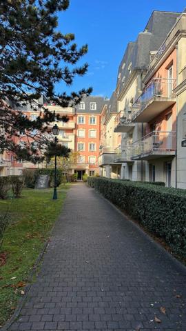 Opportunité Exceptionnelle - APPARTEMENT TYPE F4 DE 148 m² habitable avec Jardin