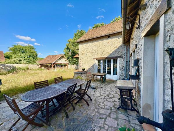 Corps de ferme de 300 m²