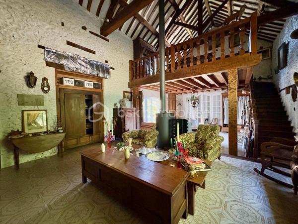 Corps de ferme de 300 m²