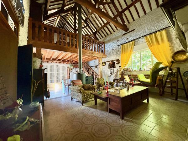 Corps de ferme de 300 m²