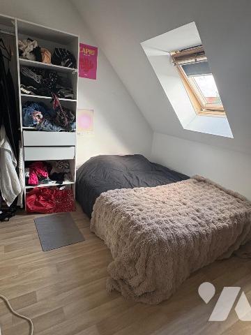 Etaples, non loin des commerces et des écoles, venez découvrir cette charmante et jolie maison ...