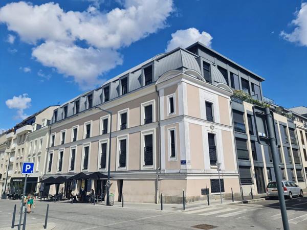 Exclusif Angers Centre T3 récent de standing de 80m2 avec 2 parkings