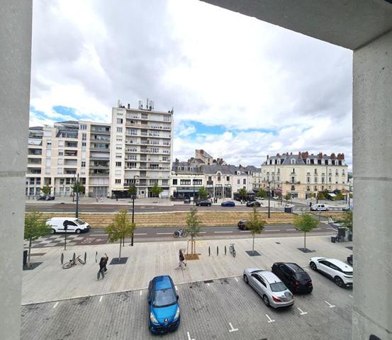 Exclusif Angers Centre T3 récent de standing de 80m2 avec 2 parkings