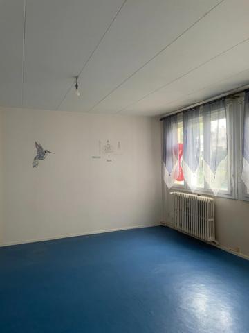 SOISSONS (02) A VENDRE  HYPER CENTRE APPARTEMENT DE 37 M  1 ETAGE AVEC PARKING