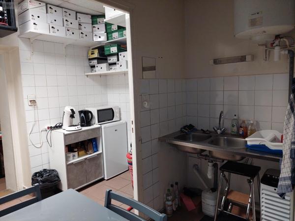 Bureaux à louer à Bourg-en-Bresse dans l'Ain (01000), ref : Local professionnel   
Centre ville